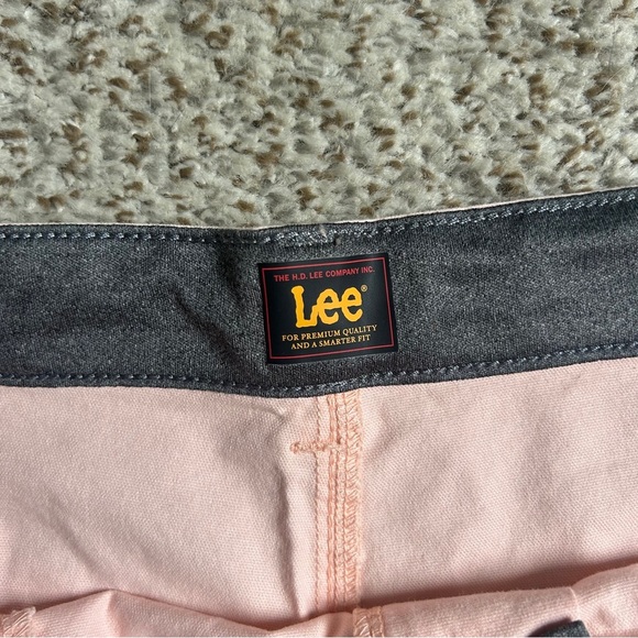 Lee Women's Ultra Lux High Rise Seamed Crop Capri Pant Pink Pastel Summer 16 - Picture 4 of 10